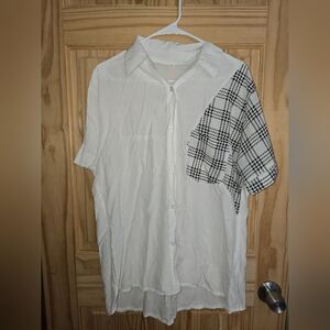 Womens White and Black Checkered Shirt